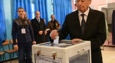 الجزائر تعلن فوز تبون بانتخابات الرئاسة وسط استعدادات لاحتجاجات الجزائر تعلن فوز تبون بانتخابات الرئاسة وسط استعدادات لاحتجاجات