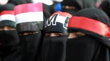 أظلم عصور اليمن.. كيف يتعامل الحوثيون مع النساء اللائي يعارضنهم؟ أظلم عصور اليمن.. كيف يتعامل الحوثيون مع النساء اللائي يعارضنهم؟