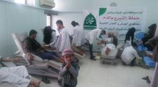من لم يريقوا دمه في الجبهات شفطوه منه في المستشفيات.. الحوثيون يدشنون حملة تبرع بالدم لجرحى مقاتليهم
